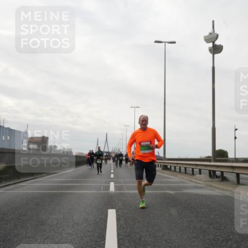 03.10.2025 - Köhlbrandbrückenlauf Matties Gatica Varas http://msf.ph/oto/9192630 03.10.2025 16:11:15 Position 3  meine-sportfotos.de