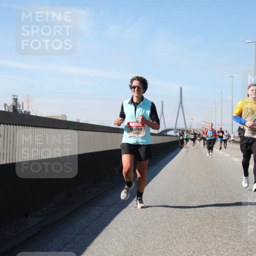 03.10.2025 - Köhlbrandbrückenlauf Yannick Fuchs http://msf.ph/oto/9192631 03.10.2025 11:54:02 Position 3  meine-sportfotos.de