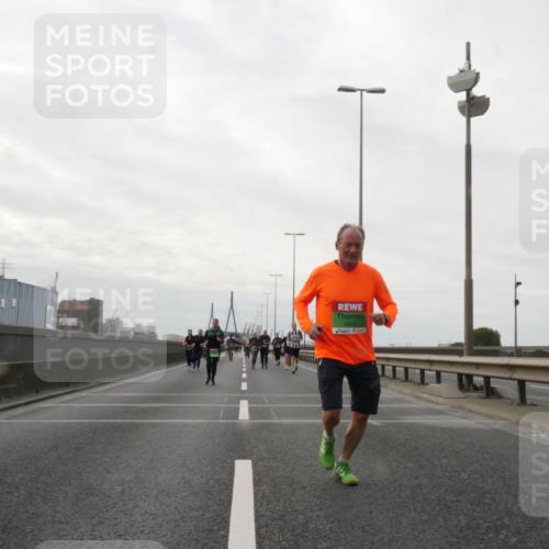 03.10.2025 - Köhlbrandbrückenlauf Matties Gatica Varas http://msf.ph/oto/9192633 03.10.2025 16:11:15 Position 3 8828 meine-sportfotos.de