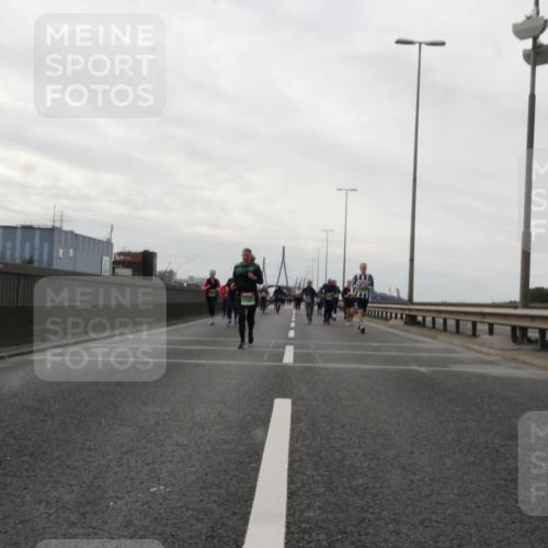 03.10.2025 - Köhlbrandbrückenlauf Matties Gatica Varas http://msf.ph/oto/9192642 03.10.2025 16:11:18 Position 3  meine-sportfotos.de