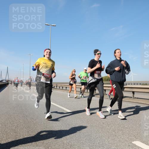 03.10.2025 - Köhlbrandbrückenlauf Yannick Fuchs http://msf.ph/oto/9192654 03.10.2025 11:54:03 Position 3 4 meine-sportfotos.de