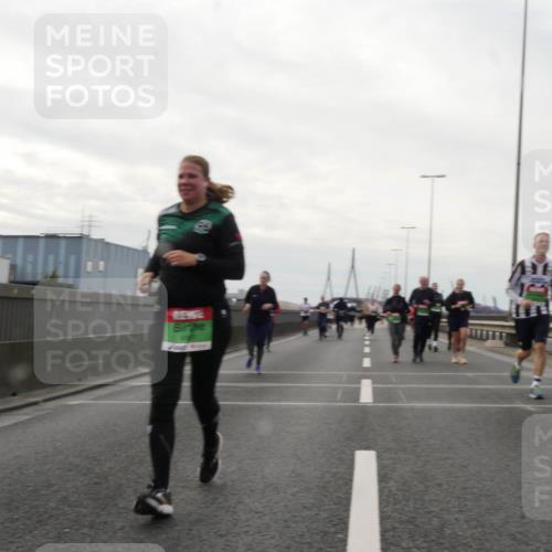 03.10.2025 - Köhlbrandbrückenlauf Matties Gatica Varas http://msf.ph/oto/9192655 03.10.2025 16:11:21 Position 3  meine-sportfotos.de
