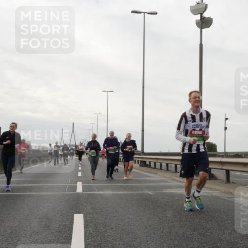 03.10.2025 - Köhlbrandbrückenlauf Matties Gatica Varas http://msf.ph/oto/9192661 03.10.2025 16:11:22 Position 3  meine-sportfotos.de