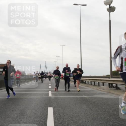 03.10.2025 - Köhlbrandbrückenlauf Matties Gatica Varas http://msf.ph/oto/9192663 03.10.2025 16:11:23 Position 3  meine-sportfotos.de