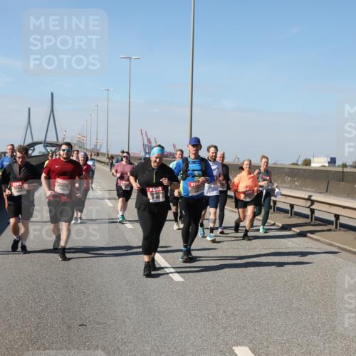 03.10.2025 - Köhlbrandbrückenlauf Yannick Fuchs http://msf.ph/oto/9192675 03.10.2025 12:14:30 Position 3  meine-sportfotos.de