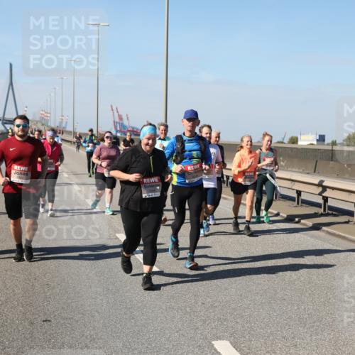 03.10.2025 - Köhlbrandbrückenlauf Yannick Fuchs http://msf.ph/oto/9192685 03.10.2025 12:14:30 Position 3  meine-sportfotos.de