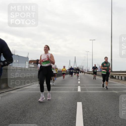 03.10.2025 - Köhlbrandbrückenlauf Matties Gatica Varas http://msf.ph/oto/9192703 03.10.2025 16:11:31 Position 3 9475 meine-sportfotos.de
