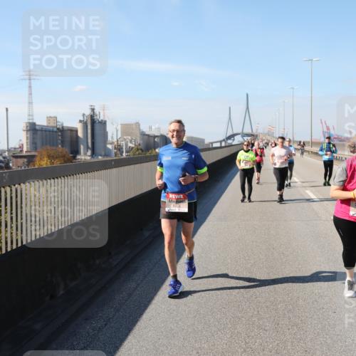 03.10.2025 - Köhlbrandbrückenlauf Yannick Fuchs http://msf.ph/oto/9192713 03.10.2025 12:14:34 Position 3 6468, 6469 meine-sportfotos.de