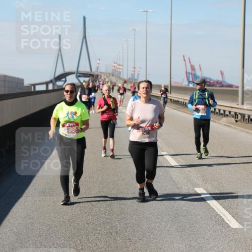 03.10.2025 - Köhlbrandbrückenlauf Yannick Fuchs http://msf.ph/oto/9192734 03.10.2025 12:14:35 Position 3 6437 meine-sportfotos.de