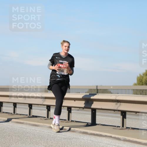 03.10.2025 - Köhlbrandbrückenlauf Yannick Fuchs http://msf.ph/oto/9192739 03.10.2025 11:54:10 Position 3  meine-sportfotos.de