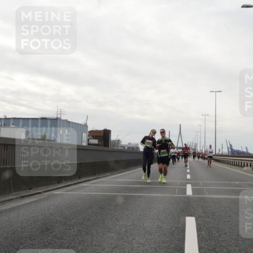 03.10.2025 - Köhlbrandbrückenlauf Matties Gatica Varas http://msf.ph/oto/9192744 03.10.2025 16:11:41 Position 3  meine-sportfotos.de