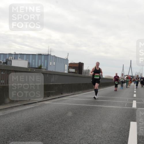 03.10.2025 - Köhlbrandbrückenlauf Matties Gatica Varas http://msf.ph/oto/9192788 03.10.2025 16:11:53 Position 3  meine-sportfotos.de