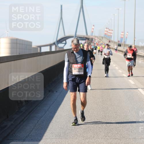 03.10.2025 - Köhlbrandbrückenlauf Yannick Fuchs http://msf.ph/oto/9192789 03.10.2025 12:14:44 Position 3 6695 meine-sportfotos.de