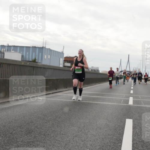 03.10.2025 - Köhlbrandbrückenlauf Matties Gatica Varas http://msf.ph/oto/9192793 03.10.2025 16:11:54 Position 3  meine-sportfotos.de