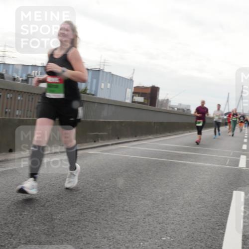 03.10.2025 - Köhlbrandbrückenlauf Matties Gatica Varas http://msf.ph/oto/9192800 03.10.2025 16:11:56 Position 3  meine-sportfotos.de
