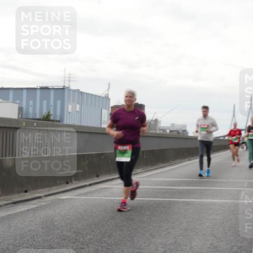 03.10.2025 - Köhlbrandbrückenlauf Matties Gatica Varas http://msf.ph/oto/9192811 03.10.2025 16:11:59 Position 3  meine-sportfotos.de