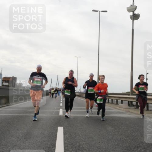 03.10.2025 - Köhlbrandbrückenlauf Matties Gatica Varas http://msf.ph/oto/9192843 03.10.2025 16:12:08 Position 3  meine-sportfotos.de