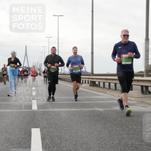 03.10.2025 - Köhlbrandbrückenlauf Matties Gatica Varas http://msf.ph/oto/9192867 03.10.2025 16:12:19 Position 3  meine-sportfotos.de