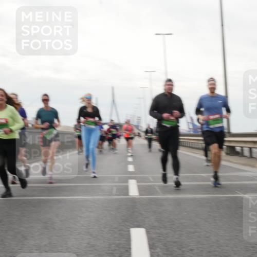 03.10.2025 - Köhlbrandbrückenlauf Matties Gatica Varas http://msf.ph/oto/9192870 03.10.2025 16:12:19 Position 3  meine-sportfotos.de