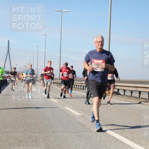 03.10.2025 - Köhlbrandbrückenlauf Yannick Fuchs http://msf.ph/oto/9192875 03.10.2025 11:54:29 Position 3  meine-sportfotos.de