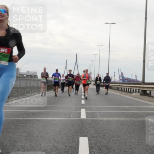 03.10.2025 - Köhlbrandbrückenlauf Matties Gatica Varas http://msf.ph/oto/9192883 03.10.2025 16:12:22 Position 3  meine-sportfotos.de