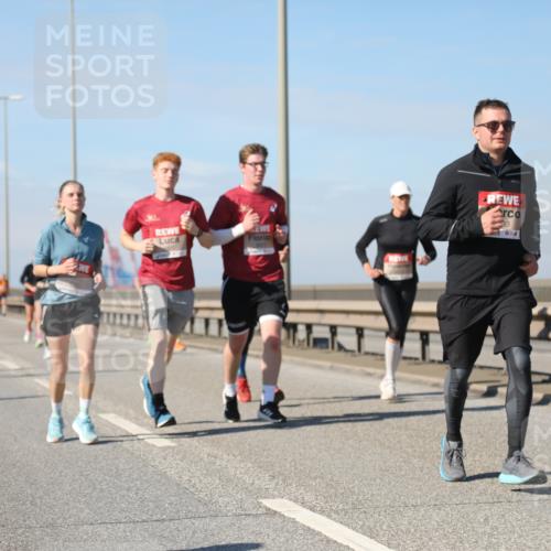 03.10.2025 - Köhlbrandbrückenlauf Yannick Fuchs http://msf.ph/oto/9192906 03.10.2025 11:54:31 Position 3 4202 meine-sportfotos.de
