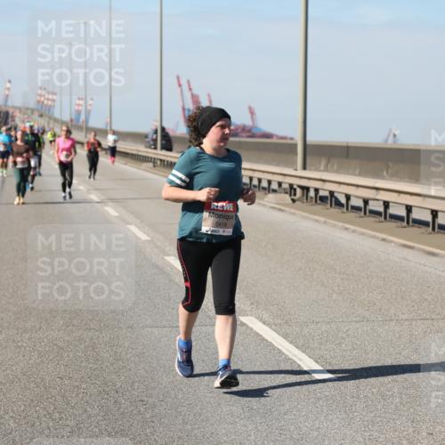 03.10.2025 - Köhlbrandbrückenlauf Yannick Fuchs http://msf.ph/oto/9192915 03.10.2025 12:15:10 Position 3 5418 meine-sportfotos.de