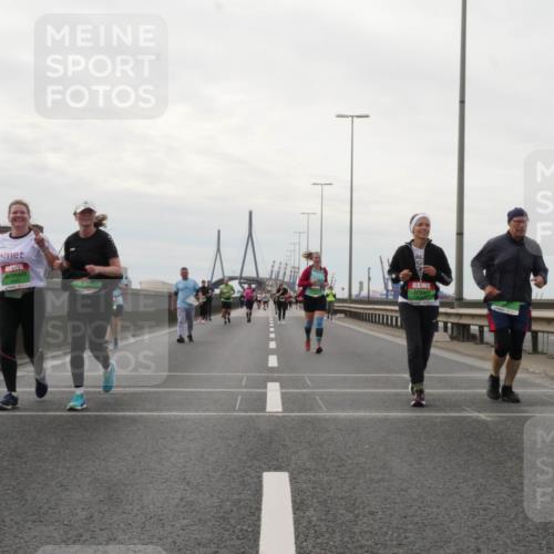 03.10.2025 - Köhlbrandbrückenlauf Matties Gatica Varas http://msf.ph/oto/9192931 03.10.2025 16:12:31 Position 3  meine-sportfotos.de