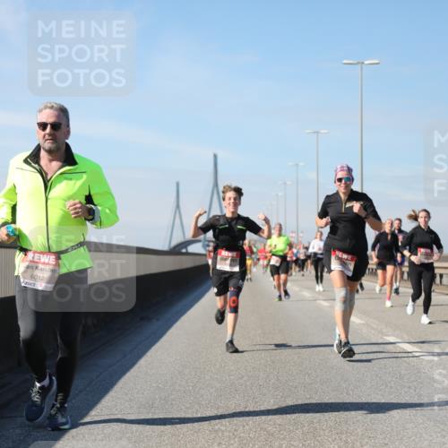03.10.2025 - Köhlbrandbrückenlauf Yannick Fuchs http://msf.ph/oto/9192943 03.10.2025 11:54:34 Position 3 6012, 86 meine-sportfotos.de