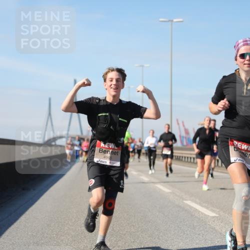 03.10.2025 - Köhlbrandbrückenlauf Yannick Fuchs http://msf.ph/oto/9192970 03.10.2025 11:54:36 Position 3 4965 meine-sportfotos.de