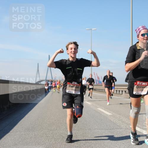 03.10.2025 - Köhlbrandbrückenlauf Yannick Fuchs http://msf.ph/oto/9192976 03.10.2025 11:54:36 Position 3 4965, 4446 meine-sportfotos.de