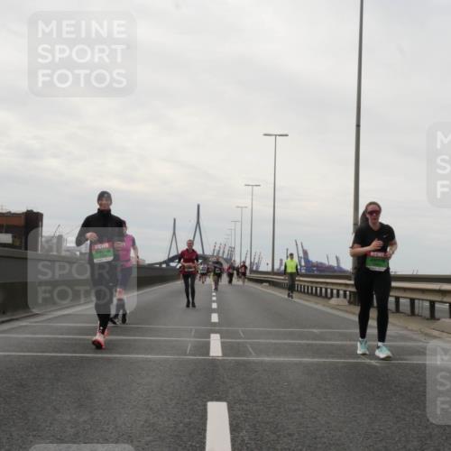 03.10.2025 - Köhlbrandbrückenlauf Matties Gatica Varas http://msf.ph/oto/9192988 03.10.2025 16:12:44 Position 3  meine-sportfotos.de
