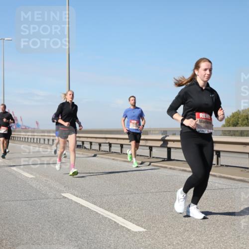 03.10.2025 - Köhlbrandbrückenlauf Yannick Fuchs http://msf.ph/oto/9192999 03.10.2025 11:54:38 Position 3 4855 meine-sportfotos.de