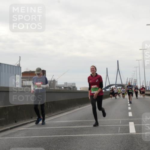03.10.2025 - Köhlbrandbrückenlauf Matties Gatica Varas http://msf.ph/oto/9193005 03.10.2025 16:12:48 Position 3  meine-sportfotos.de