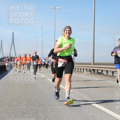 03.10.2025 - Köhlbrandbrückenlauf Yannick Fuchs http://msf.ph/oto/9193018 03.10.2025 11:54:40 Position 3 6494 meine-sportfotos.de