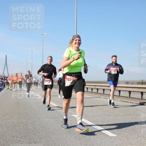 03.10.2025 - Köhlbrandbrückenlauf Yannick Fuchs http://msf.ph/oto/9193031 03.10.2025 11:54:40 Position 3 63 meine-sportfotos.de