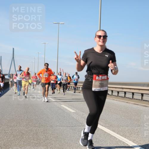 03.10.2025 - Köhlbrandbrückenlauf Yannick Fuchs http://msf.ph/oto/9193082 03.10.2025 11:54:44 Position 3 6725 meine-sportfotos.de