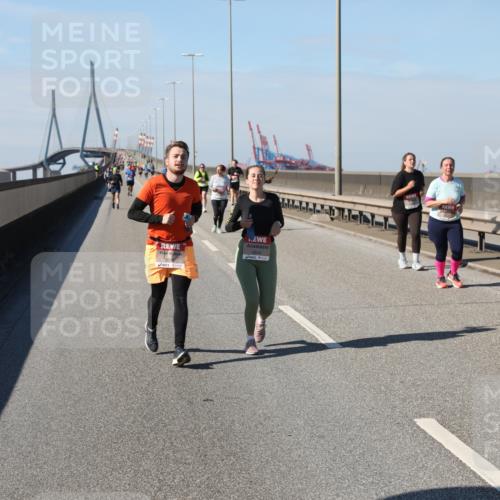 03.10.2025 - Köhlbrandbrückenlauf Yannick Fuchs http://msf.ph/oto/9193084 03.10.2025 12:15:35 Position 3 4944 meine-sportfotos.de