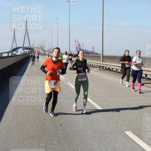 03.10.2025 - Köhlbrandbrückenlauf Yannick Fuchs http://msf.ph/oto/9193089 03.10.2025 12:15:36 Position 3  meine-sportfotos.de