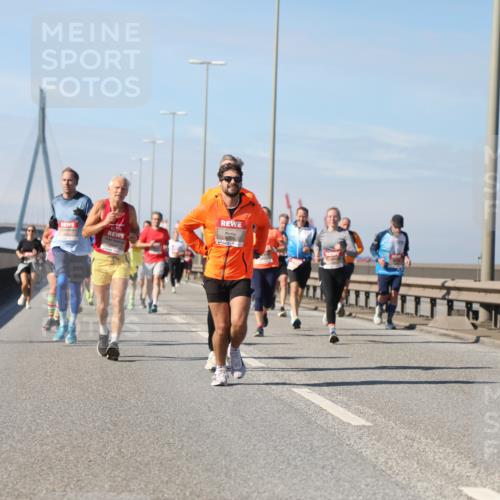 03.10.2025 - Köhlbrandbrückenlauf Yannick Fuchs http://msf.ph/oto/9193090 03.10.2025 11:54:45 Position 3  meine-sportfotos.de