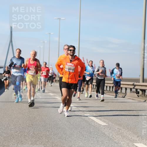 03.10.2025 - Köhlbrandbrückenlauf Yannick Fuchs http://msf.ph/oto/9193097 03.10.2025 11:54:45 Position 3 4426 meine-sportfotos.de