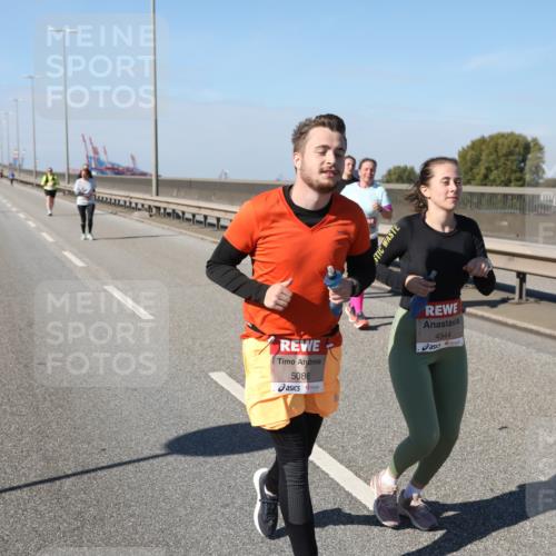 03.10.2025 - Köhlbrandbrückenlauf Yannick Fuchs http://msf.ph/oto/9193118 03.10.2025 12:15:38 Position 3 5086, 4944 meine-sportfotos.de