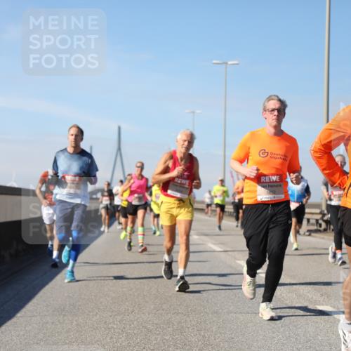 03.10.2025 - Köhlbrandbrückenlauf Yannick Fuchs http://msf.ph/oto/9193125 03.10.2025 11:54:48 Position 3 5852, 6726 meine-sportfotos.de