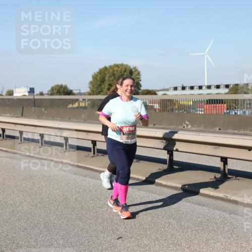 03.10.2025 - Köhlbrandbrückenlauf Yannick Fuchs http://msf.ph/oto/9193131 03.10.2025 12:15:40 Position 3 6527 meine-sportfotos.de