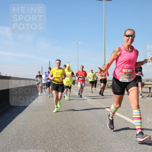 03.10.2025 - Köhlbrandbrückenlauf Yannick Fuchs http://msf.ph/oto/9193179 03.10.2025 11:54:52 Position 3 4612 meine-sportfotos.de