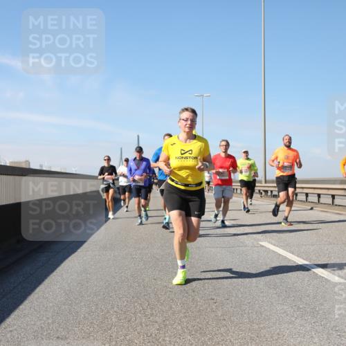 03.10.2025 - Köhlbrandbrückenlauf Yannick Fuchs http://msf.ph/oto/9193192 03.10.2025 11:54:52 Position 3  meine-sportfotos.de