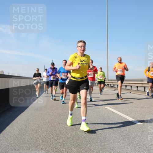 03.10.2025 - Köhlbrandbrückenlauf Yannick Fuchs http://msf.ph/oto/9193195 03.10.2025 11:54:52 Position 3  meine-sportfotos.de