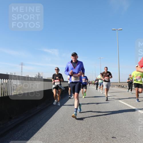 03.10.2025 - Köhlbrandbrückenlauf Yannick Fuchs http://msf.ph/oto/9193229 03.10.2025 11:54:55 Position 3 6303 meine-sportfotos.de
