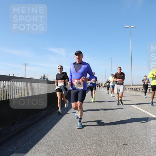 03.10.2025 - Köhlbrandbrückenlauf Yannick Fuchs http://msf.ph/oto/9193233 03.10.2025 11:54:55 Position 3 6604, 6303 meine-sportfotos.de
