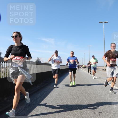 03.10.2025 - Köhlbrandbrückenlauf Yannick Fuchs http://msf.ph/oto/9193253 03.10.2025 11:54:56 Position 3 4583 meine-sportfotos.de